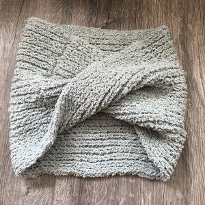 Kendall & Kylie Light blue infinity chenille scarf